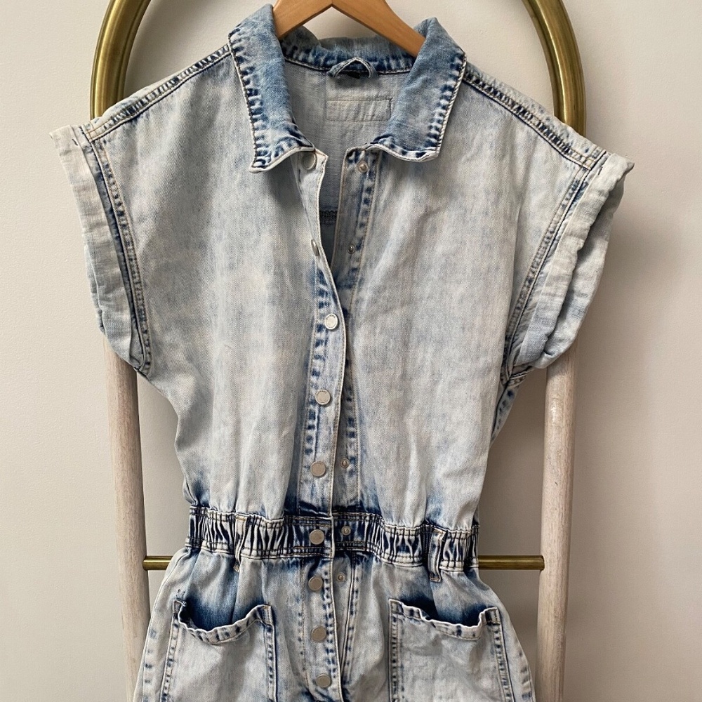 Blank NYC Time Zone Blue Washed Denim Short Sleeve Cotton Casual Romper Size S